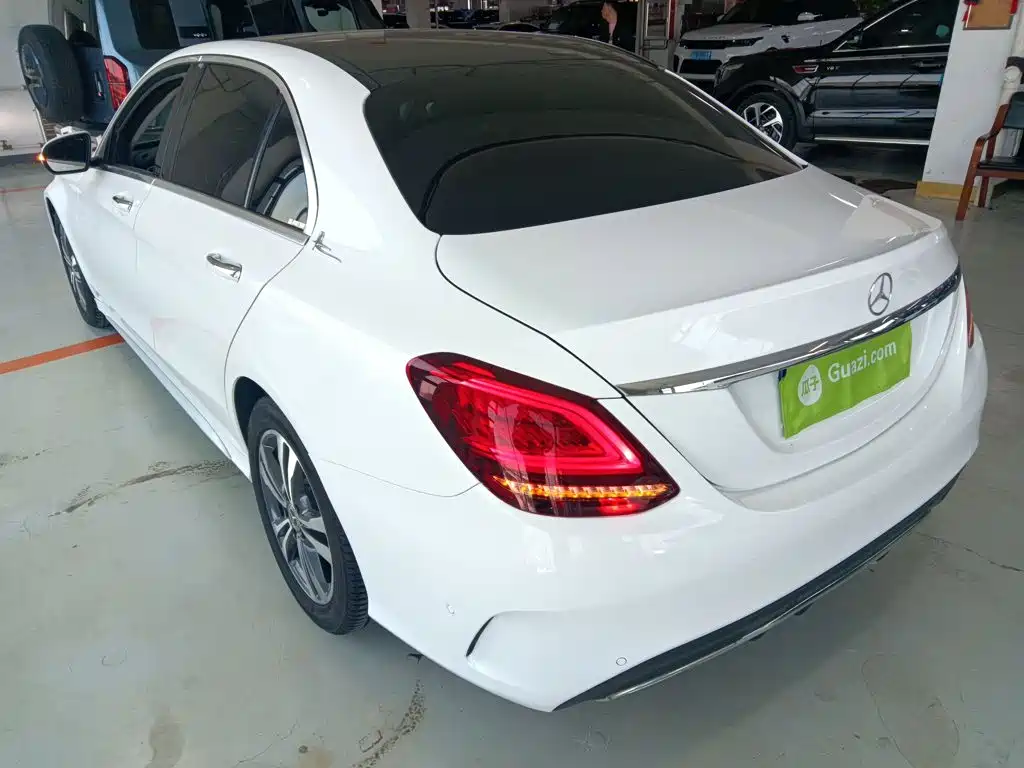 Mercedes-Benz C-Class 2020 — фото 23