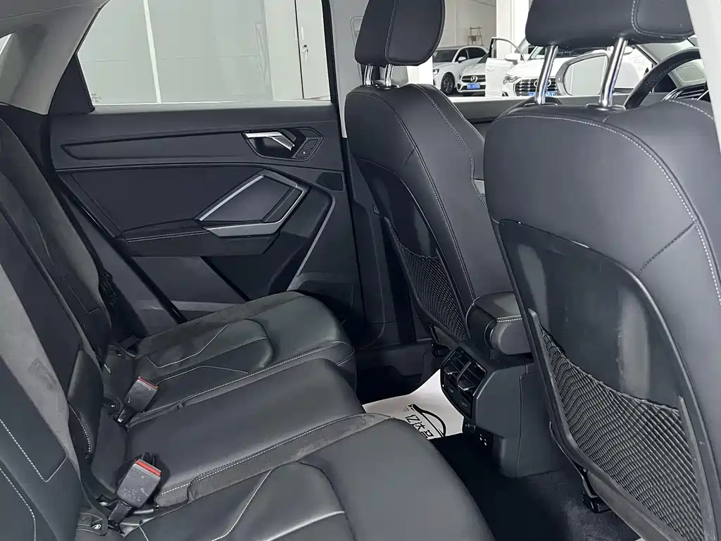 Audi Q3 Sportback 2022 — фото 23