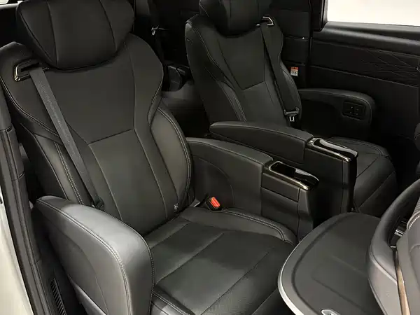 Toyota Alphard 2024