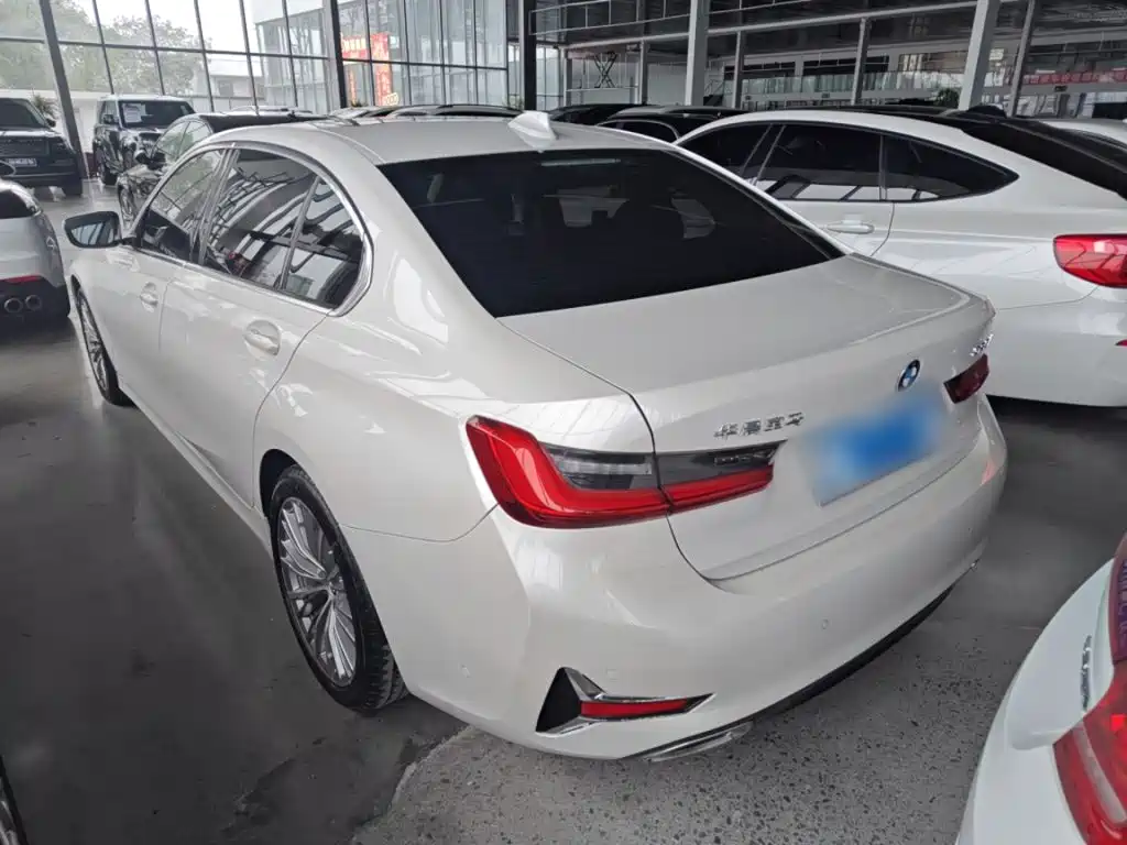 BMW 3 Series 2020