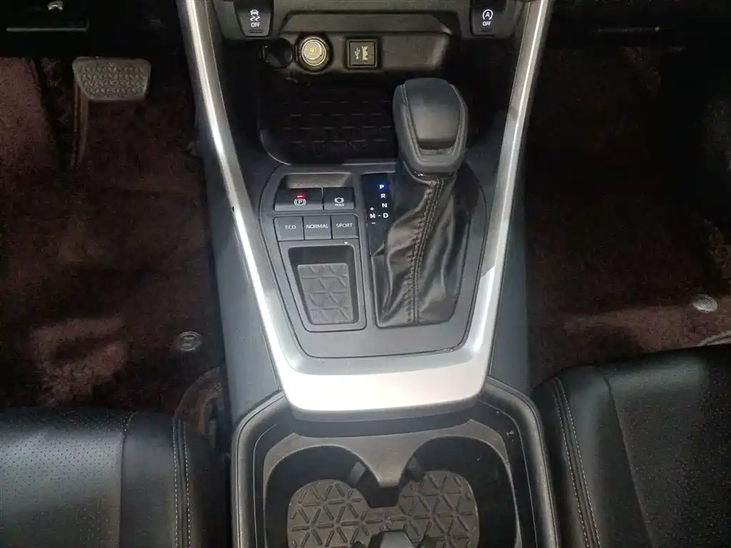 Toyota Wildlander 2025 — фото 10