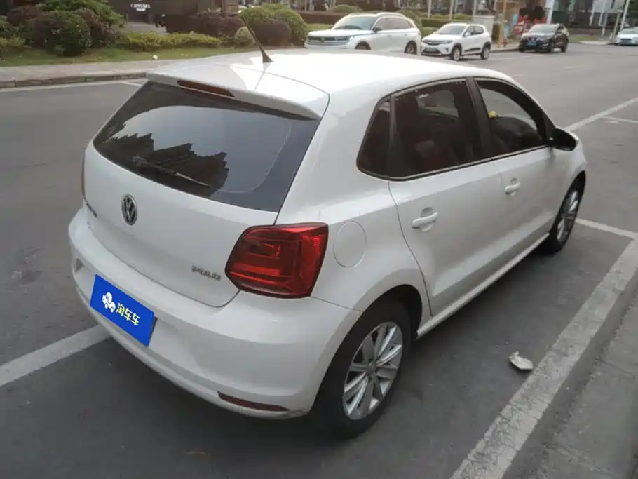 Volkswagen Polo 2015 — фото 3