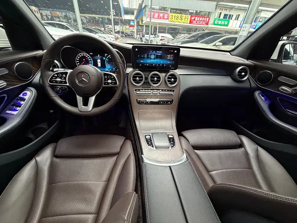 Mercedes-Benz GLC 2020 — фото 26