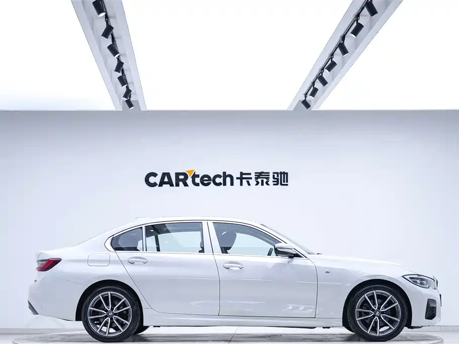 BMW 3 Series 2021