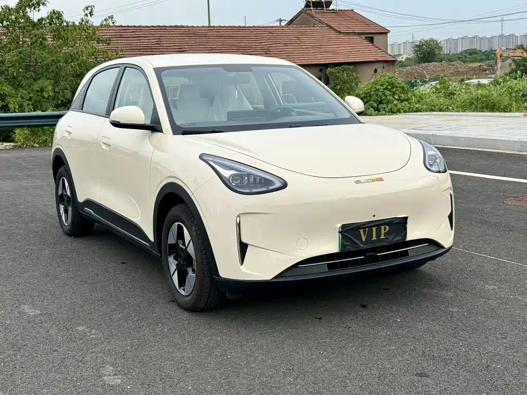 Geely Galaxy Starwish 2025 — фото 2