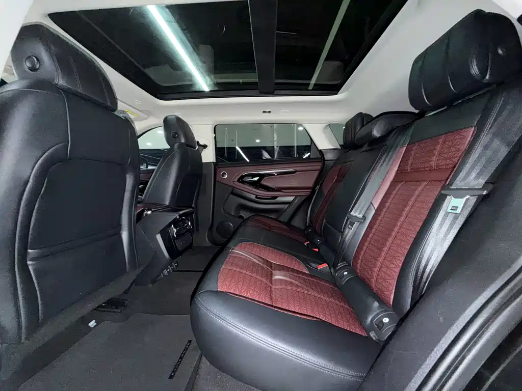 Land Rover Evoque 2022 — фото 8