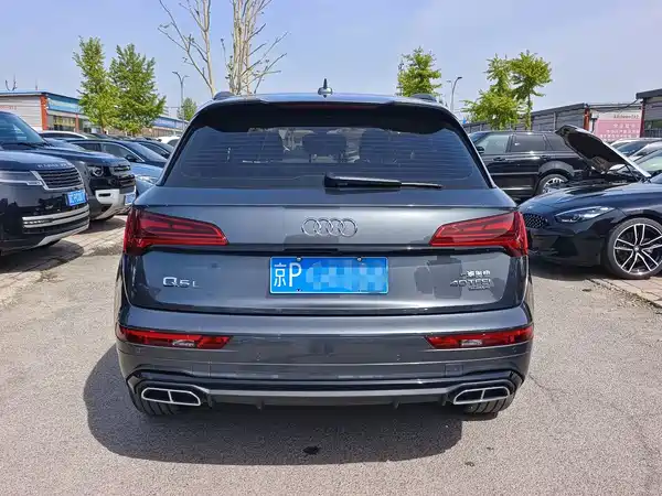 Audi Q5L 2024