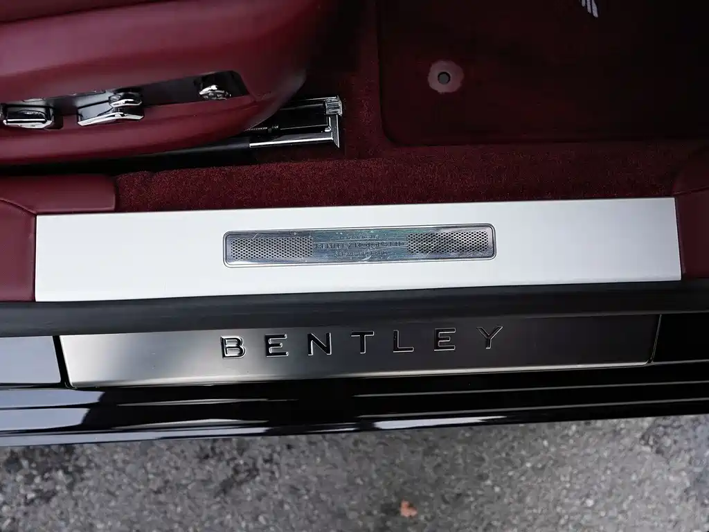 Bentley Flying Spur 2020 — фото 14