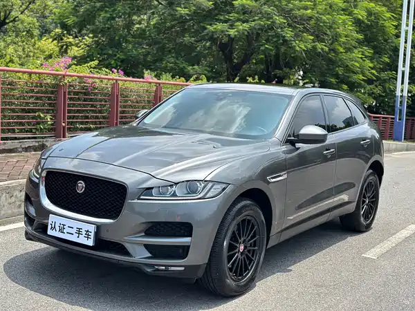 Jaguar F-PACE 2017