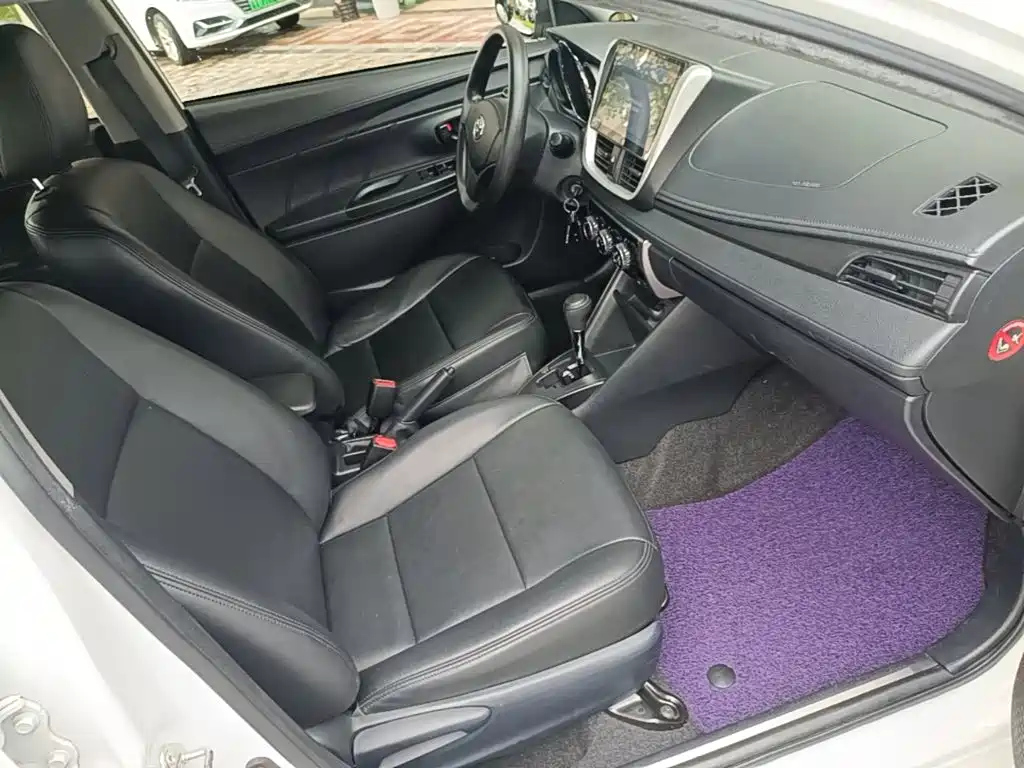 Toyota Yaris L 2019 — фото 25