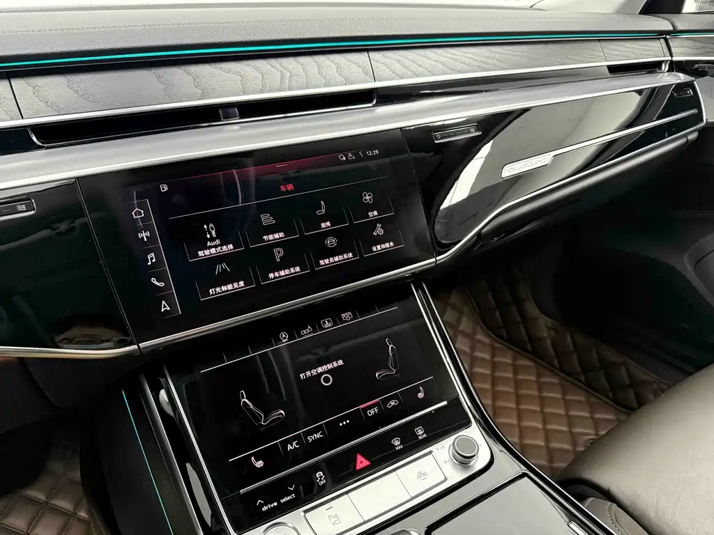 Audi A8 2020 — фото 10
