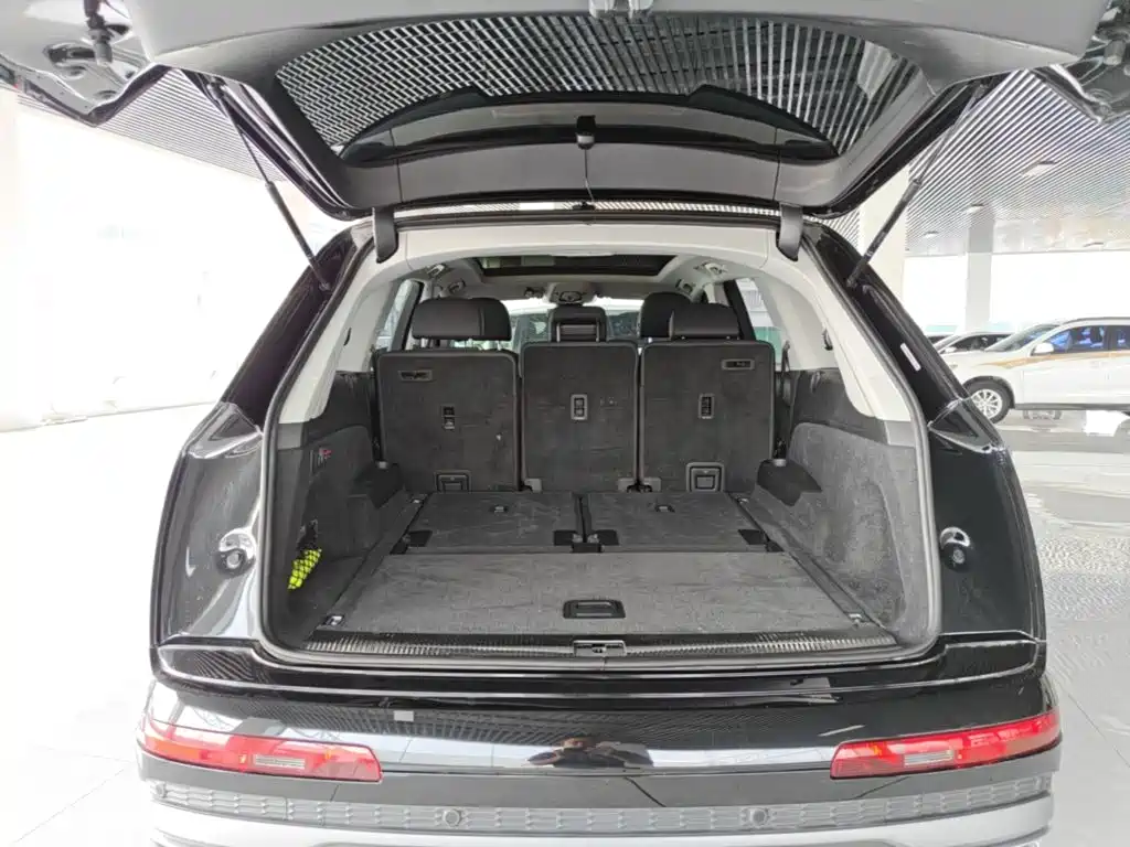 Audi Q7 2022 — фото 19