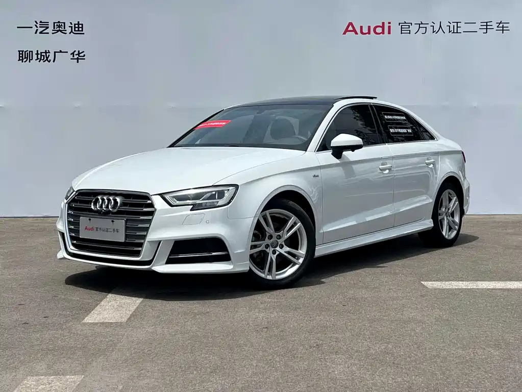 Audi A3 2021 — фото 1