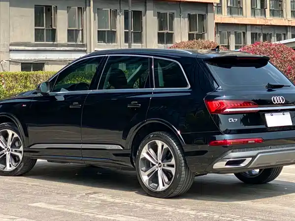Audi Q7 2021
