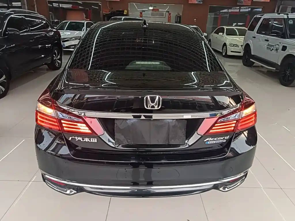 Honda Accord 2019 — фото 6