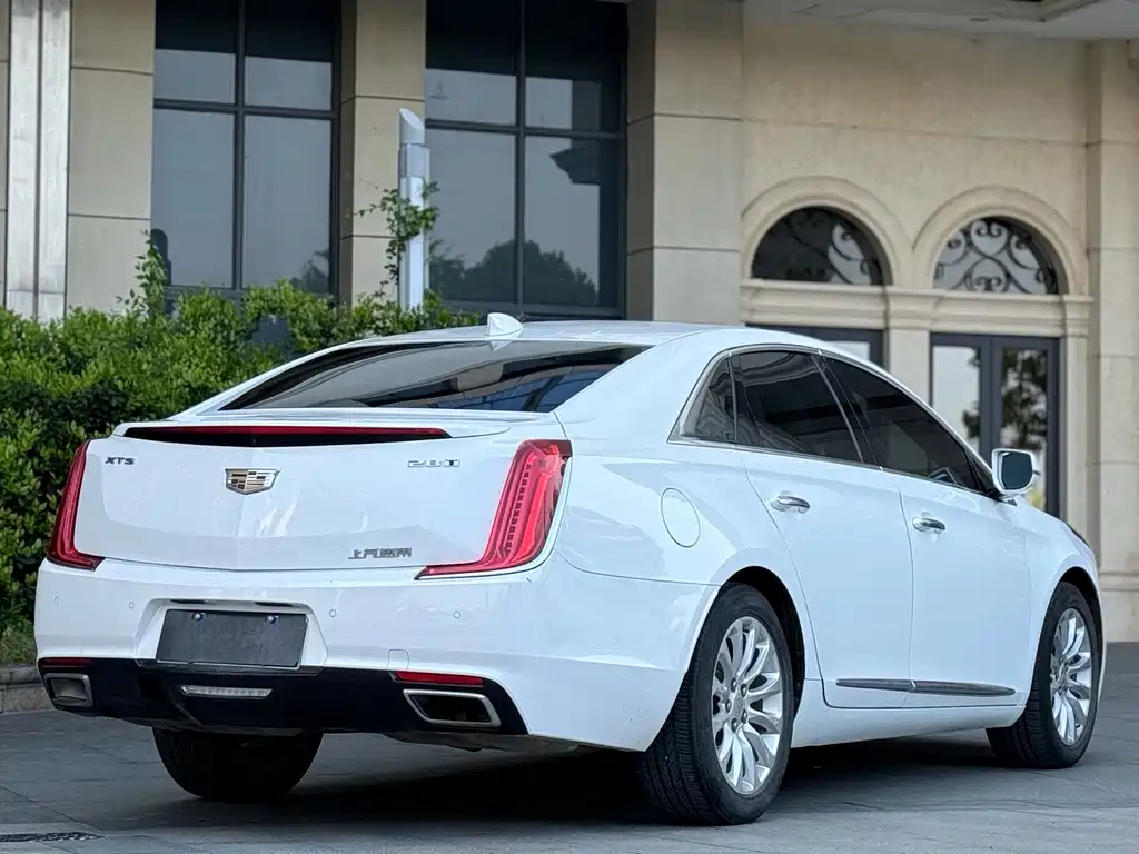 Cadillac XTS 2019 — фото 9
