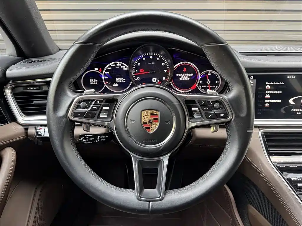 Porsche Panamera 2017 — фото 2