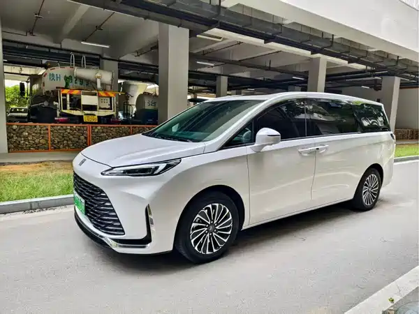 Buick GL8 New Energy 2025