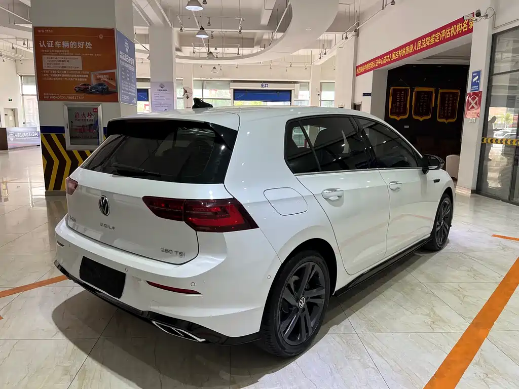 Volkswagen Golf 2022