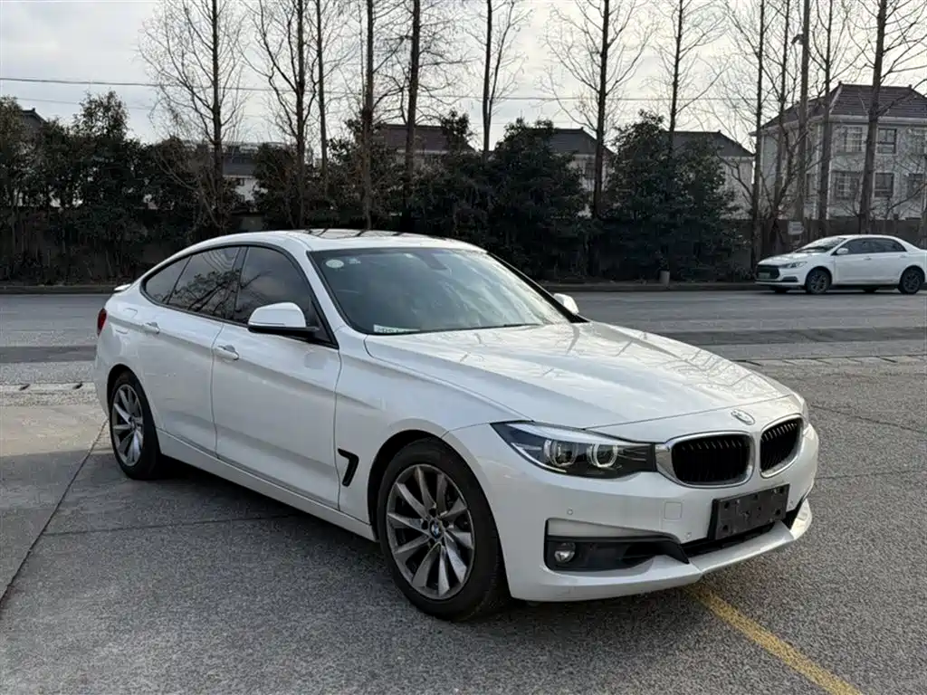 BMW 3 Series GT 2018 — фото 4
