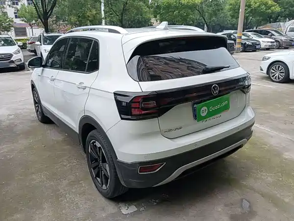Volkswagen Tacqua 2021