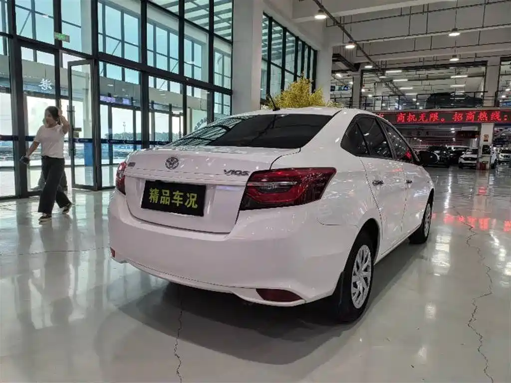 Toyota Vios 2023 — фото 4