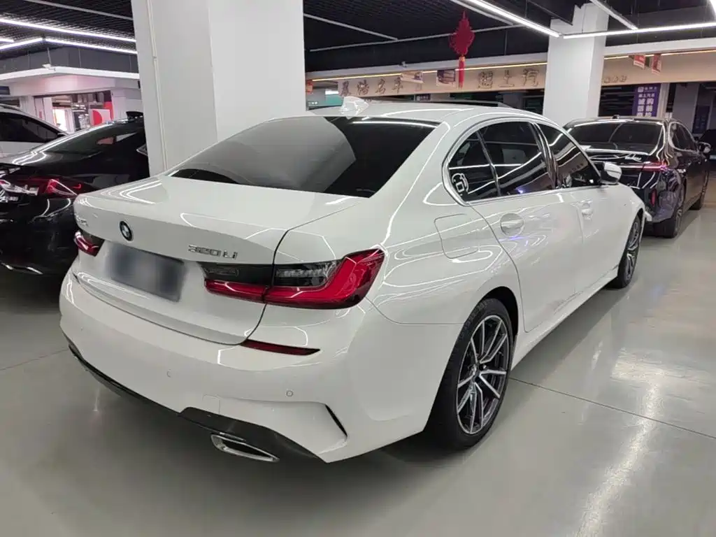 BMW 3 Series 2021