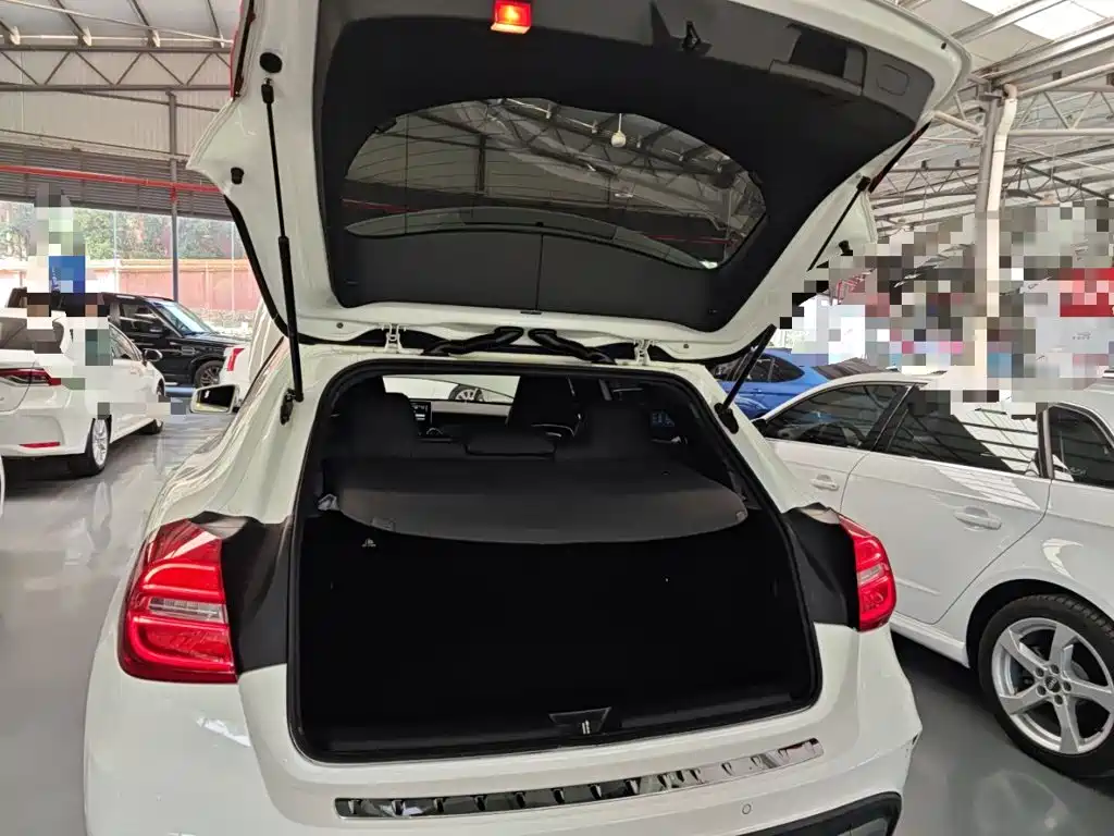 Mercedes-Benz GLA 2015 — фото 19
