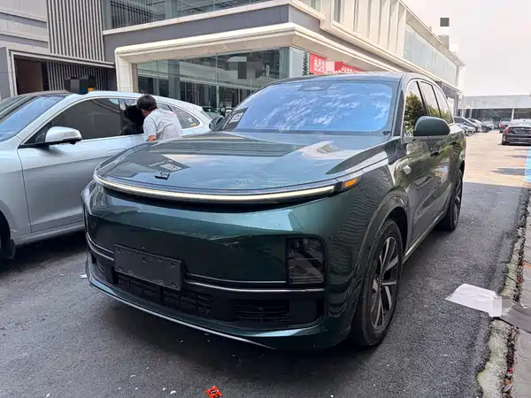 Li Auto L8 2023