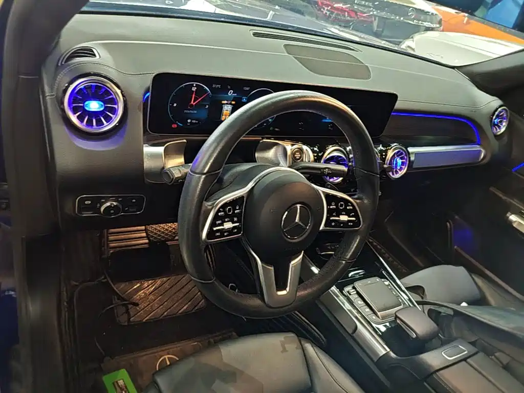 Mercedes-Benz GLB 2021