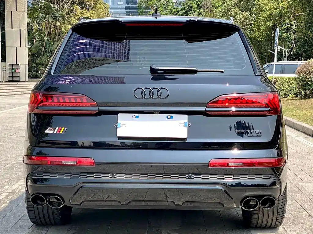 Audi Q7 2021 — фото 4