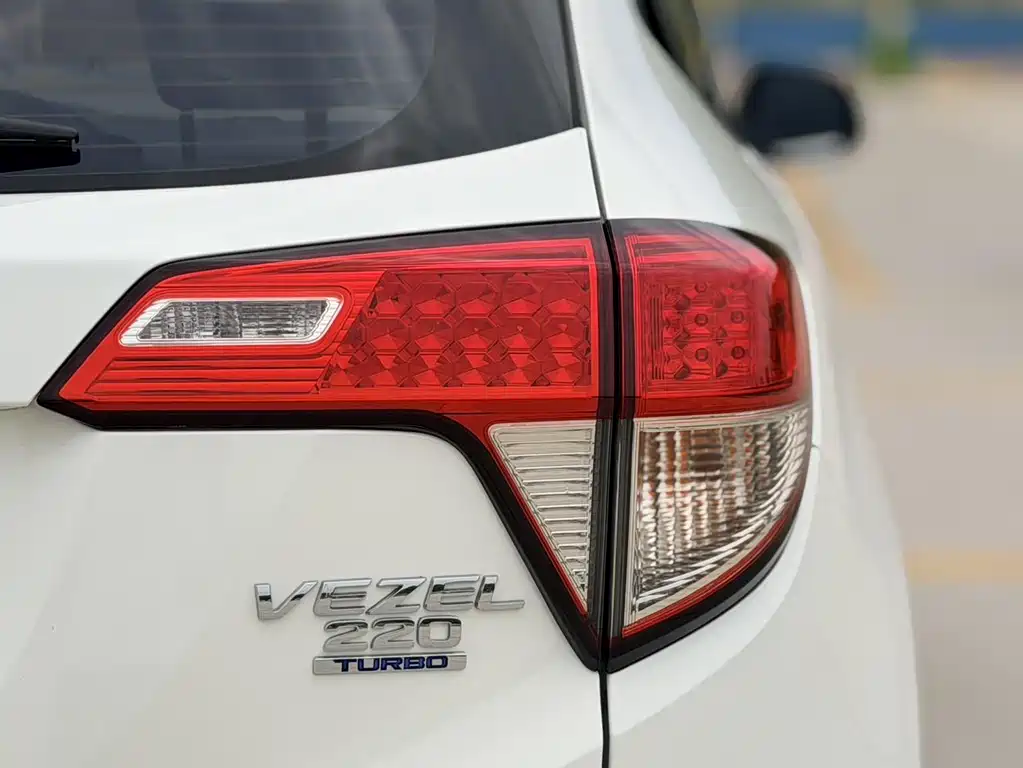 Honda Vezel 2021 — фото 19