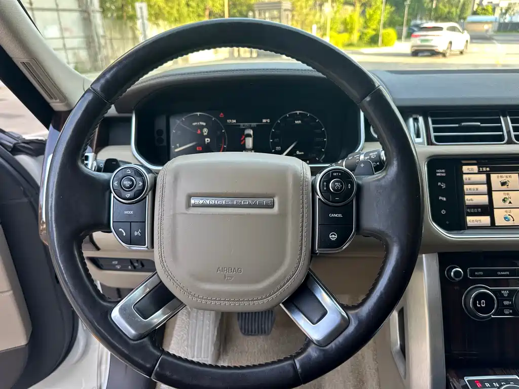 Land Rover Range Rover 2015 — фото 9