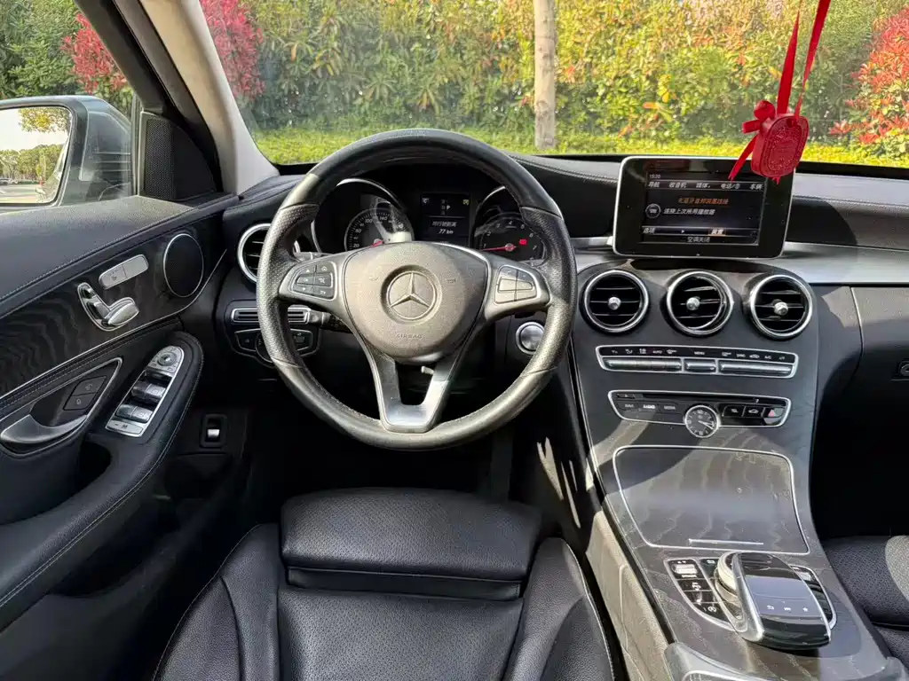 Mercedes-Benz C-Class 2017 — фото 8