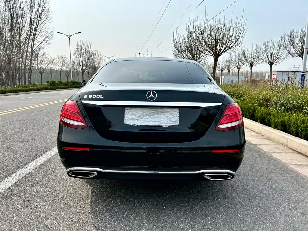 Mercedes-Benz E-Class 2019 — фото 4
