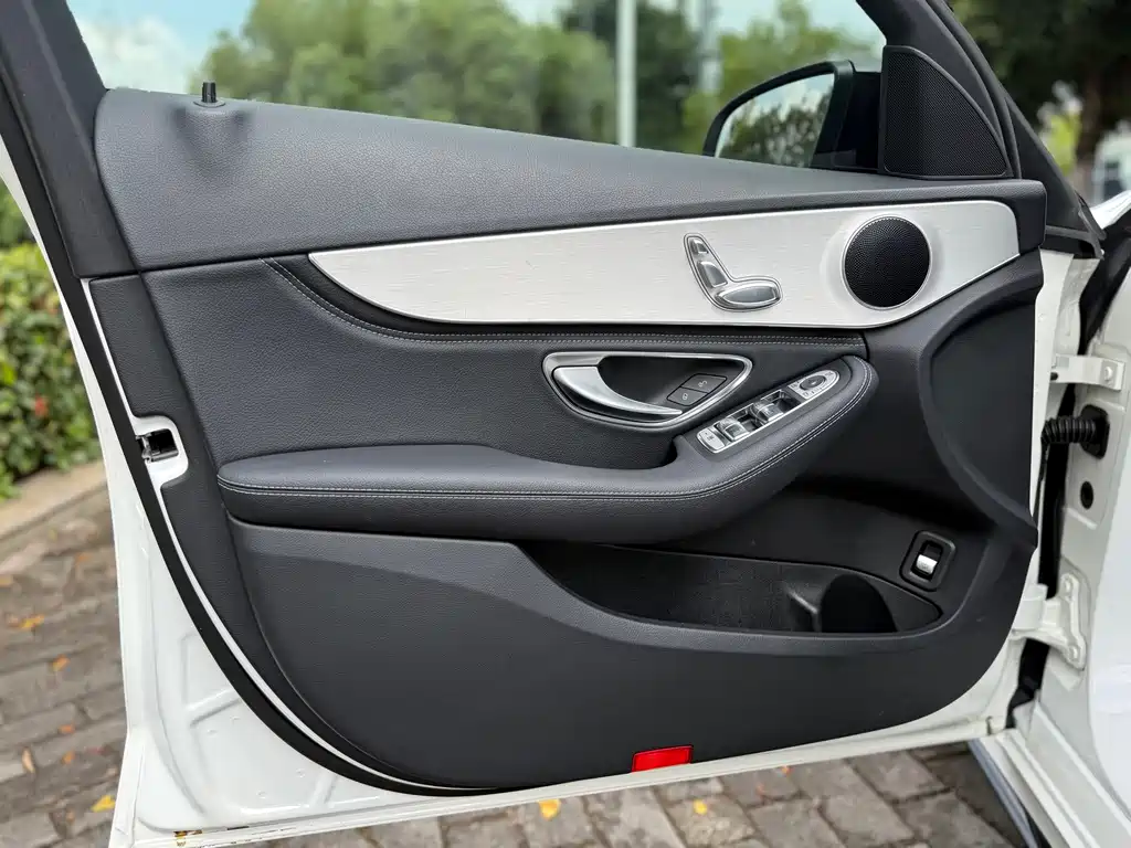 Mercedes-Benz C-Class 2020 — фото 15
