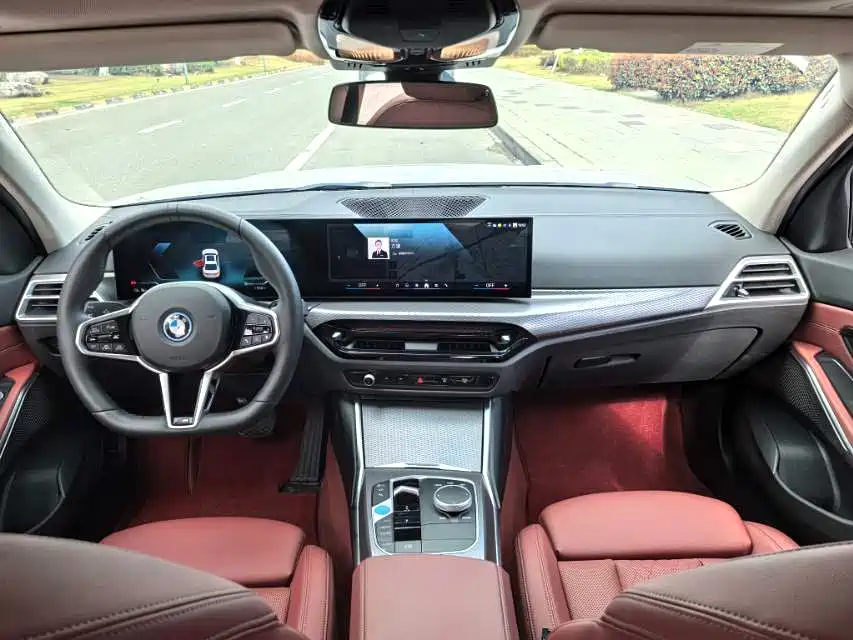 BMW i3 2025 — фото 5