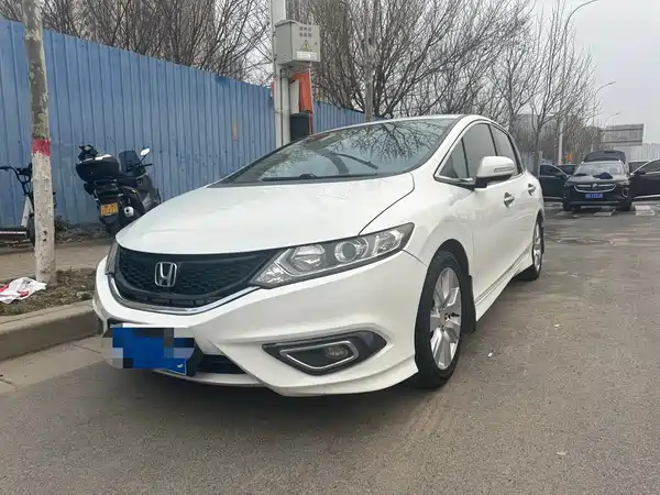 Honda Jade 2014