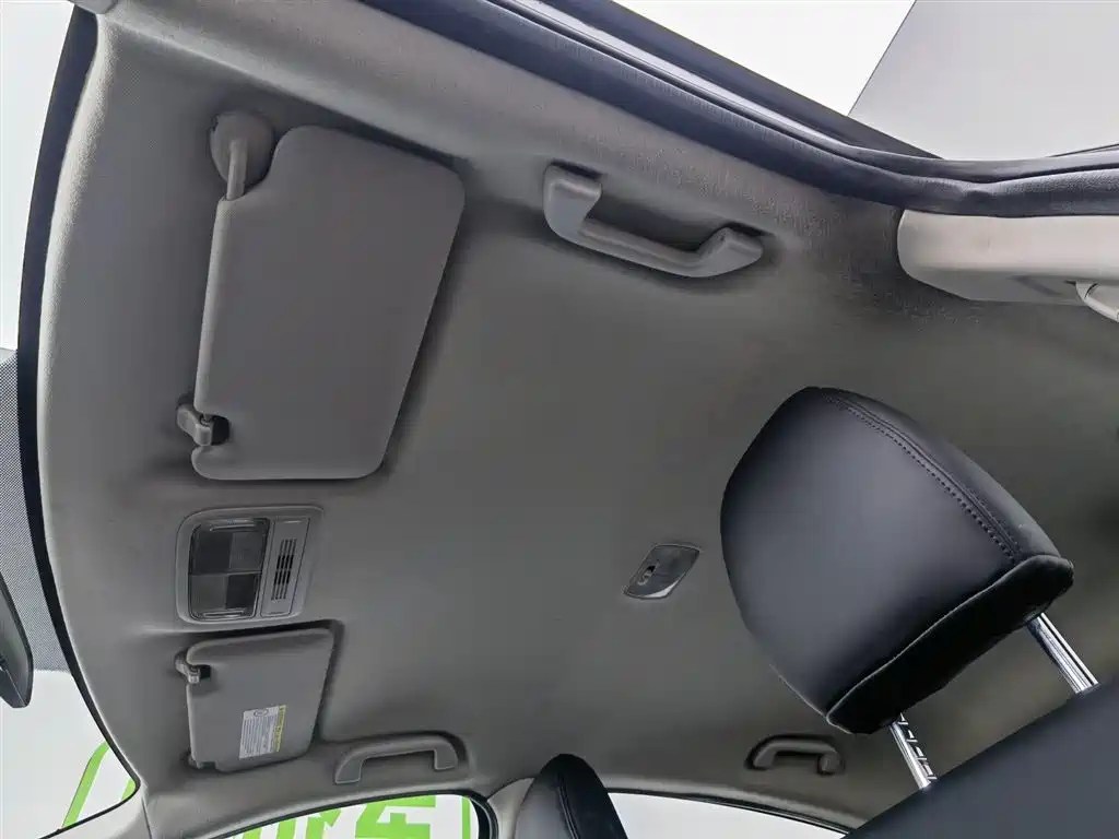 Honda Vezel 2015 — фото 14