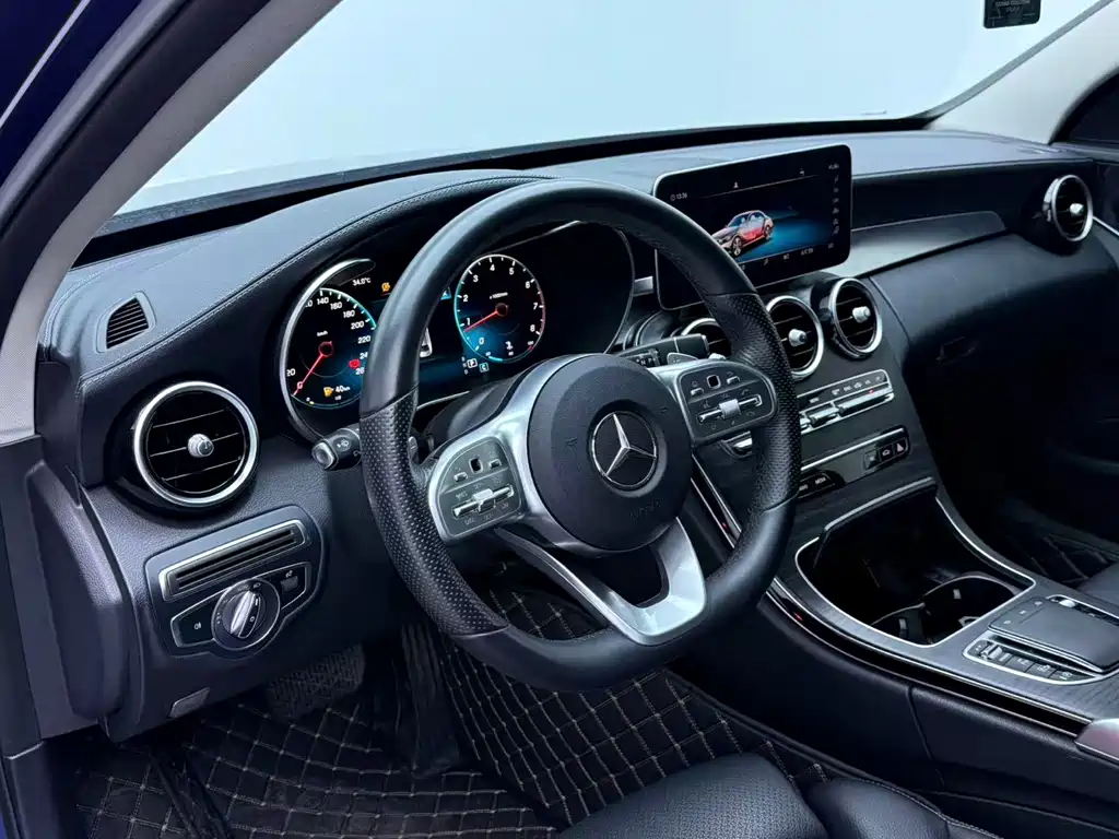 Mercedes-Benz C-Class 2020