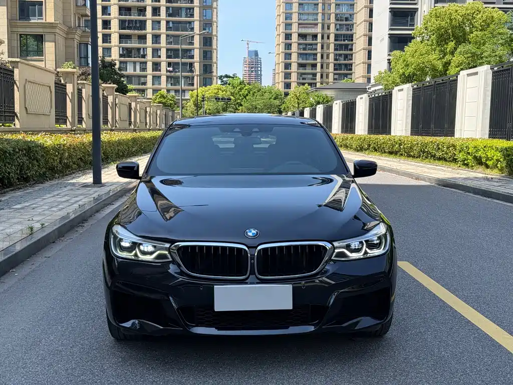 BMW 6 Series GT 2018 — фото 2