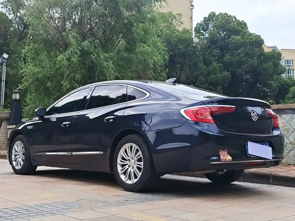 Buick LaCrosse 2018 — фото 8