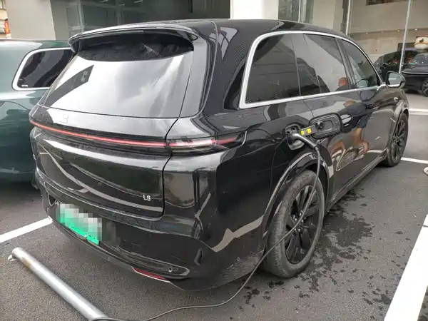 Li Auto L8 2024