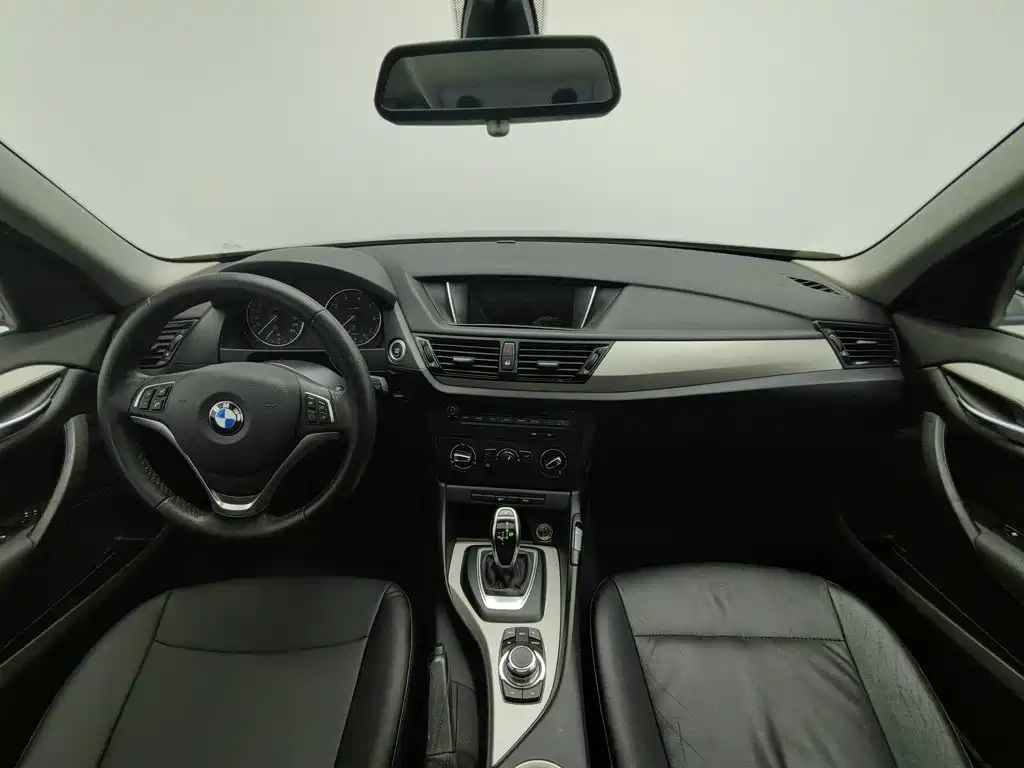 BMW X1 2015 — фото 5