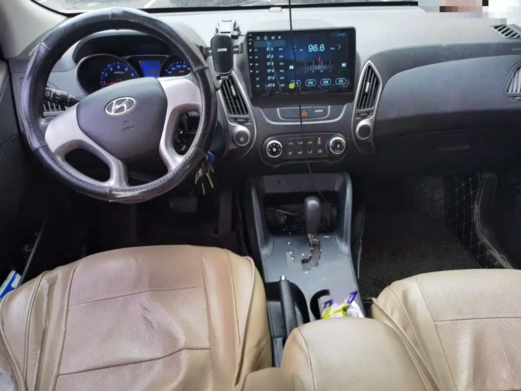 Hyundai ix35 2015 — фото 13