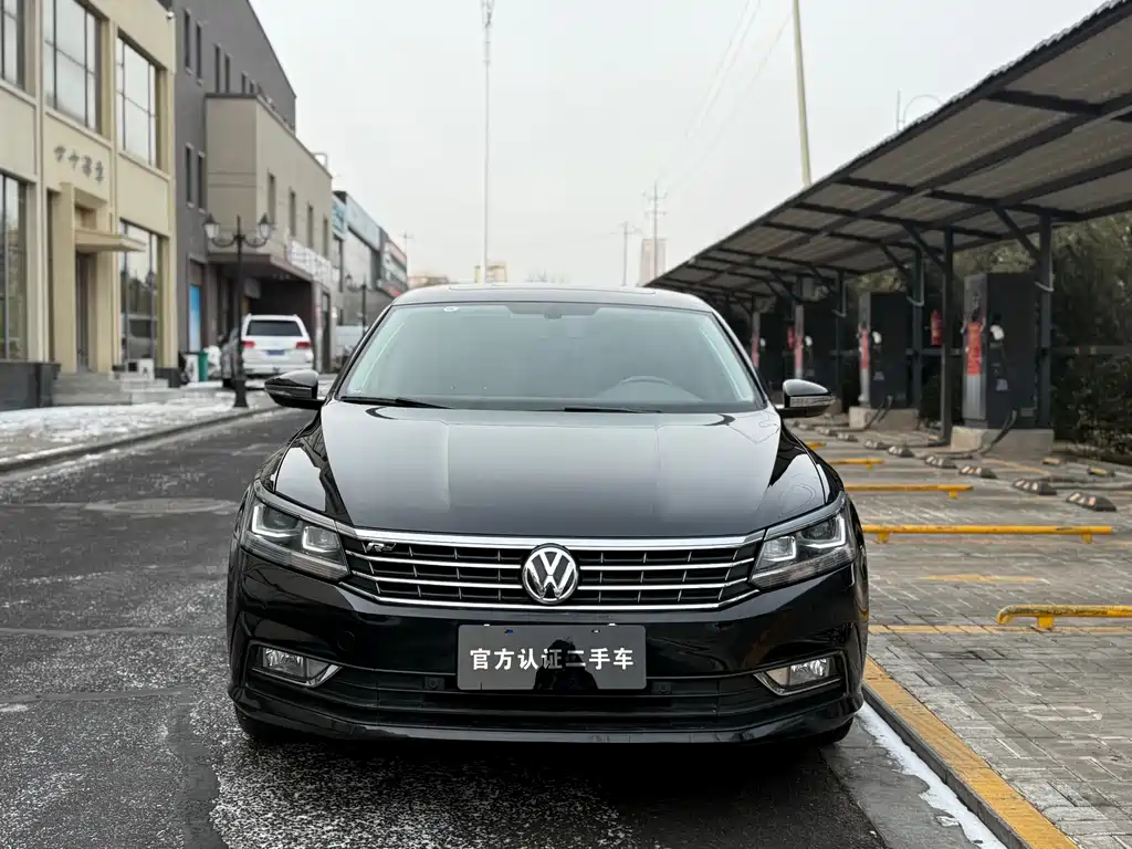 Volkswagen Passat 2017 — фото 2