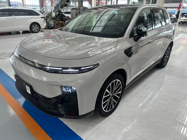 Leapmotor B10 2025