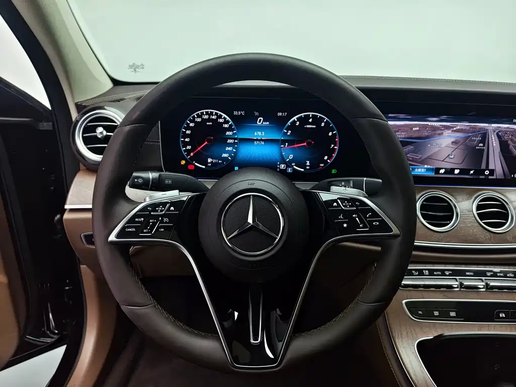 Mercedes-Benz E-Class 2022 — фото 35