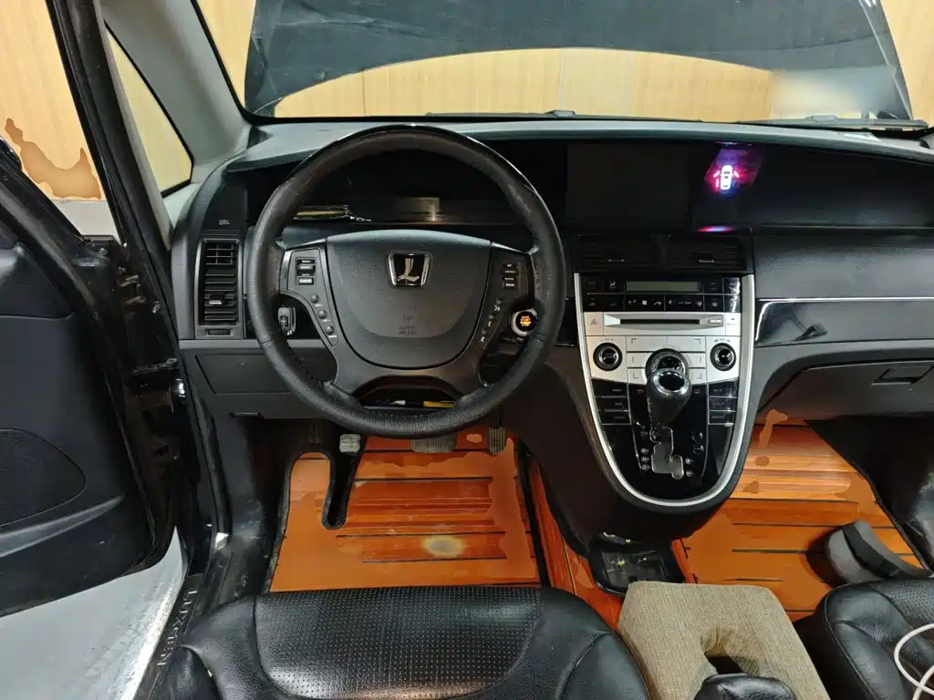 Luxgen Big 7 MPV 2016