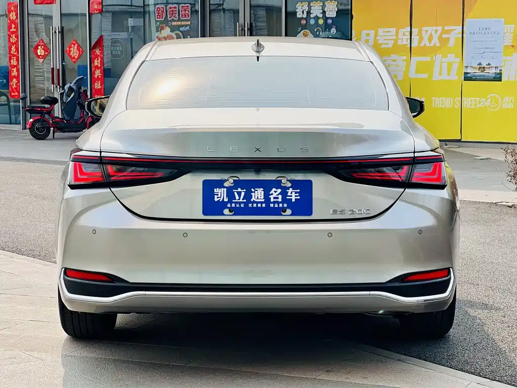 Lexus ES 2025 — фото 4